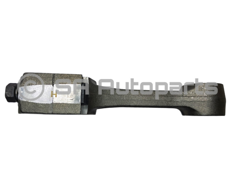 Isuzu KB250 4JA1 conrod