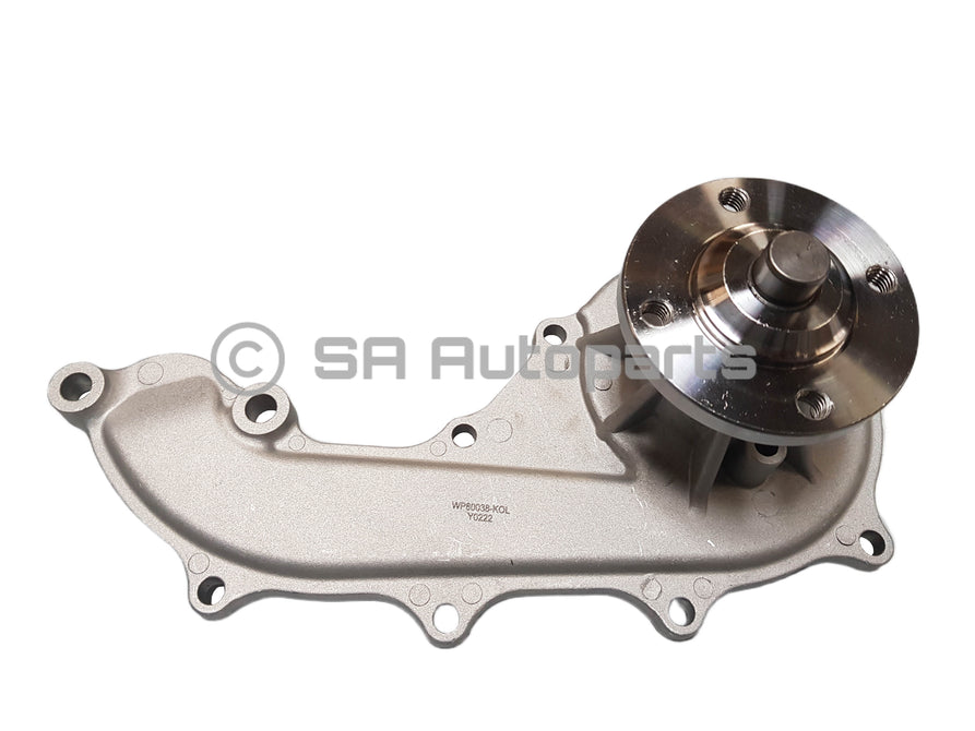 TOYOTA QUANTUM 2TR water pump
